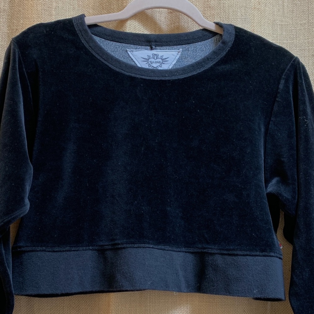 T2Love LS Girls Size 14 velour crew top with back zipper